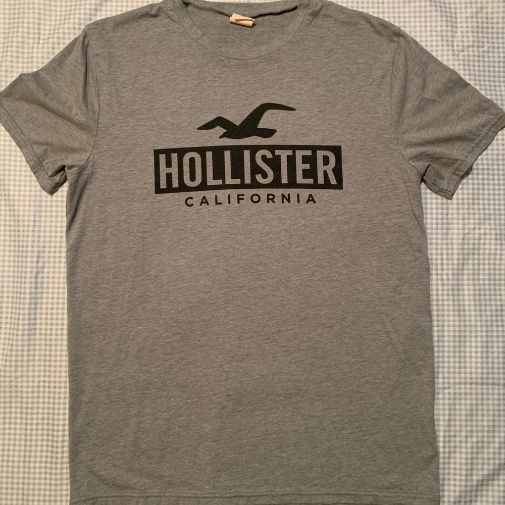Hollister Short Sleeve Shirt